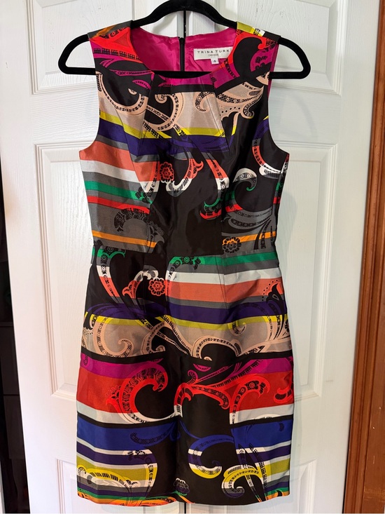 Trina Turk Dresses & Skirts - Trina Turk Kudson Sheath Dress Silk Blend Size 4